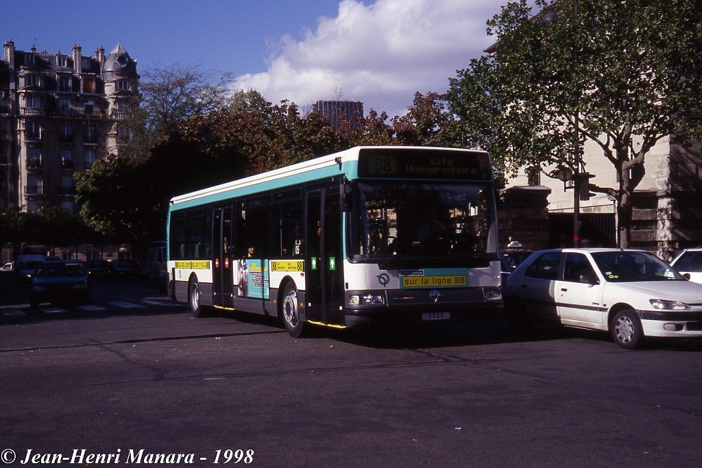 88_jhm-1998-0407---france-paris-ratp-autobus_21379390159_o.jpg