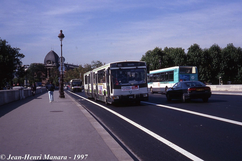 91_jhm-1997-0478---france-paris-ratp-autobus_21192491058_o.jpg