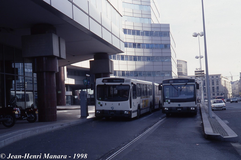 91_jhm-1998-0030---france-paris-ratp-autobus_21568052335_o.jpg