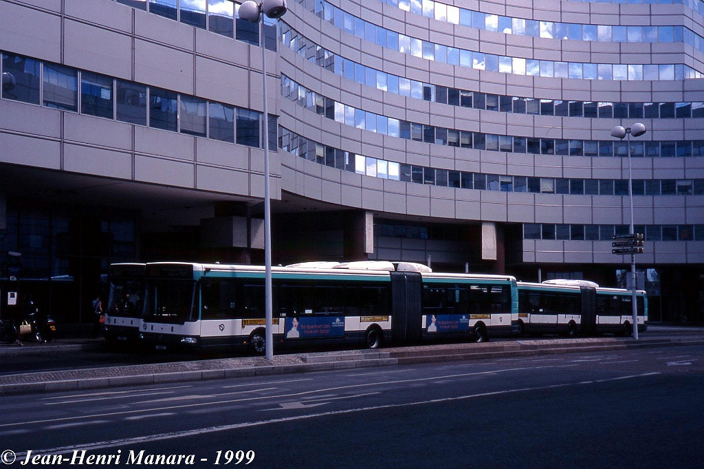 91_jhm-1999-0284---france-paris-ratp-autobus_21726976045_o.jpg