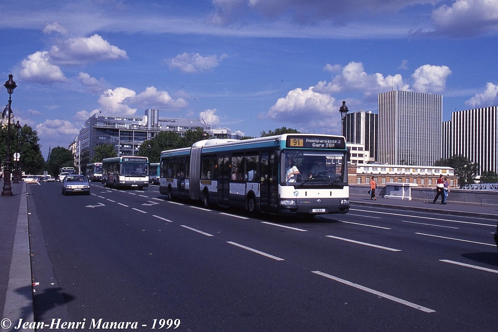 91_jhm-1999-0320---france-paris-ratp-autobus_21700515796_o.jpg