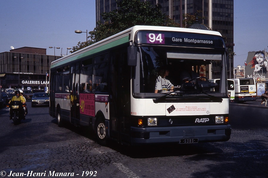 94_jhm-1992-0450---france-paris-ratp-autobus_15482610013_o.jpg - © Jean-Henri Manara - Merci à Jean-Henri Manara