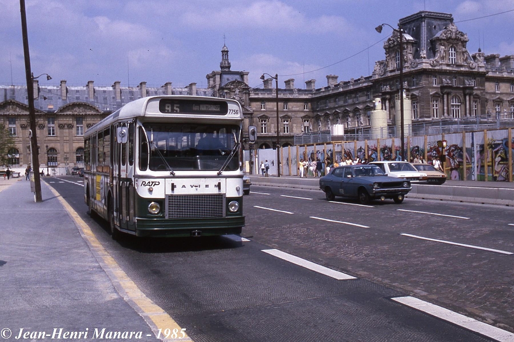 95_jhm-1985-0465---france-paris-ratp-autobus_16392803866_o.jpg - © Jean-Henri Manara - Merci à Jean-Henri Manara