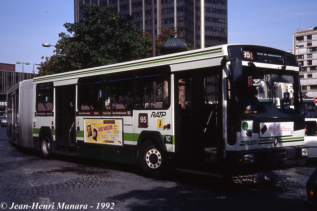 95_jhm-1992-0442---france-paris-ratp-autobus_15916545887_o.jpg - © Jean-Henri Manara - Merci à Jean-Henri Manara