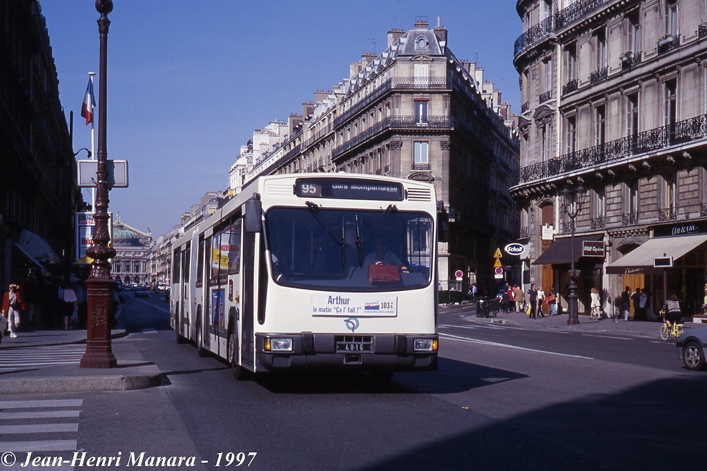 95_jhm-1997-0519---france-paris-ratp-autobus_21192161710_o.jpg - © Jean-Henri Manara - Merci à Jean-Henri Manara