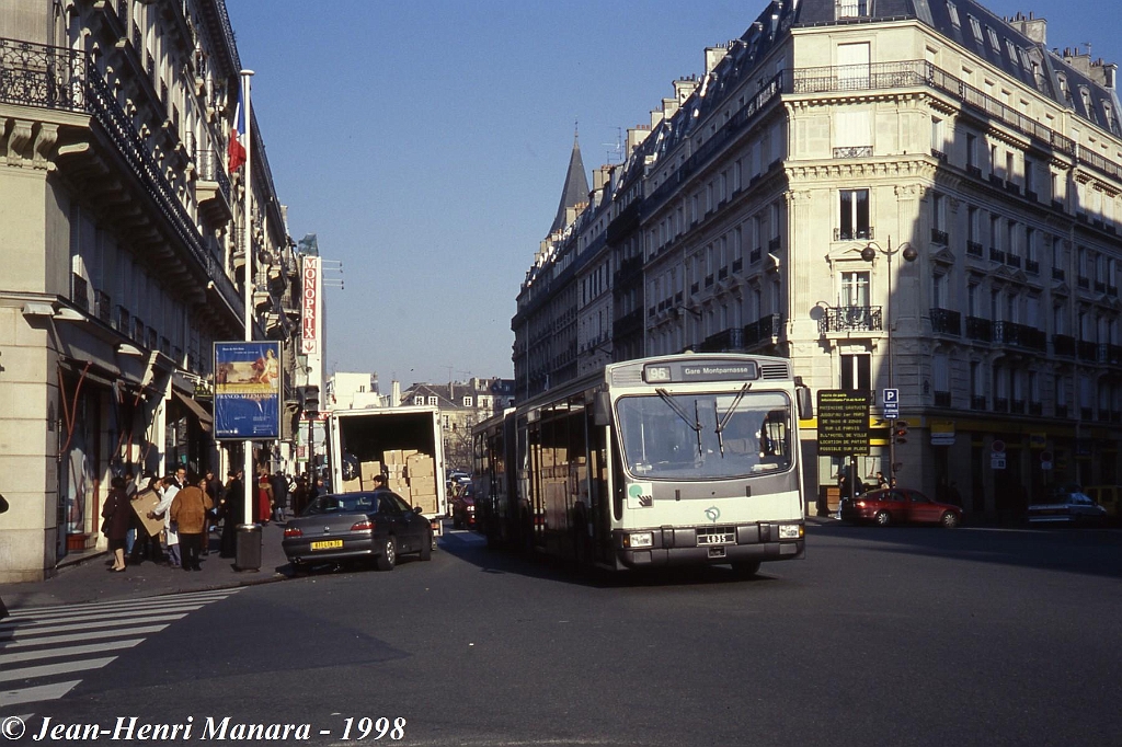 95_jhm-1998-0022---france-paris-ratp-autobus_21541816366_o.jpg - © Jean-Henri Manara - Merci à Jean-Henri Manara