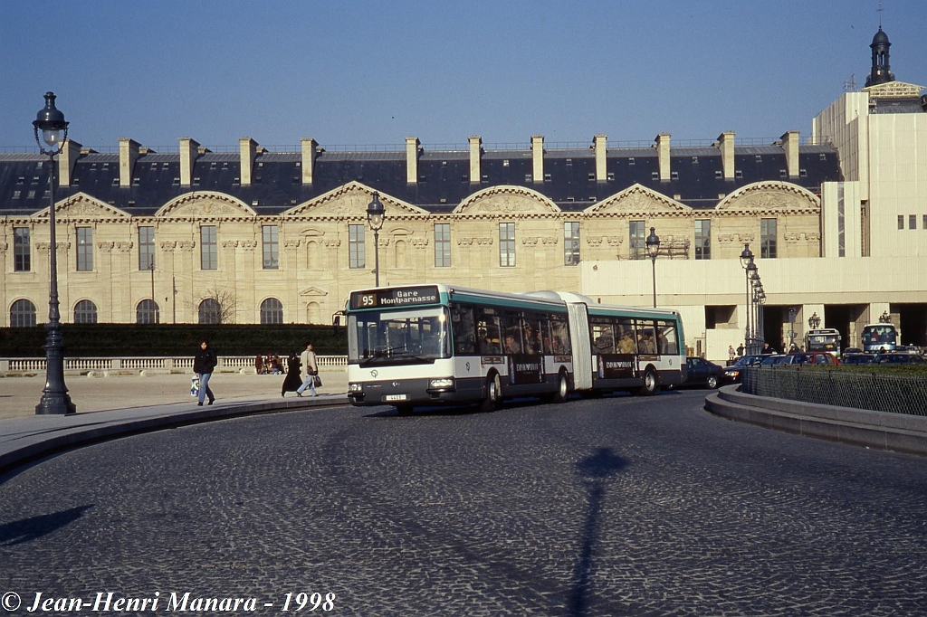 95_jhm-1998-0029---france-paris-ratp-autobus_21556757282_o.jpg