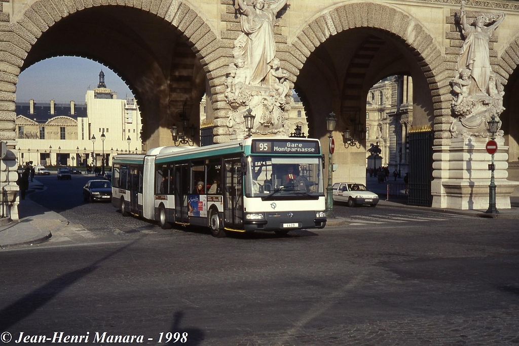 95_jhm-1998-0040---france-paris-ratp-autobus_20945269834_o.jpg