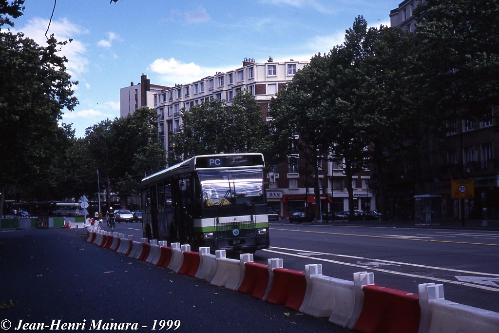 pc_jhm-1999-0312---france-paris-ratp-autobus_21538985280_o.jpg - © Jean-Henri Manara - Merci à Jean-Henri Manara