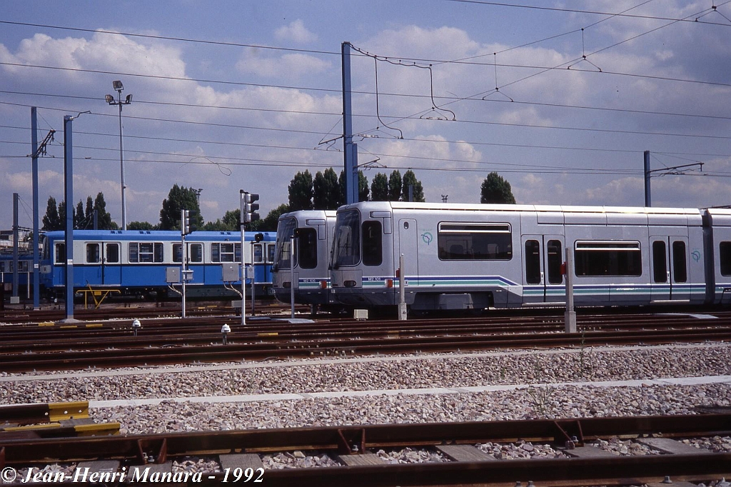 jhm-1992-0403---france-bobigny-ratp-dpot-mtro-et-tramway_15916552647_o.jpg