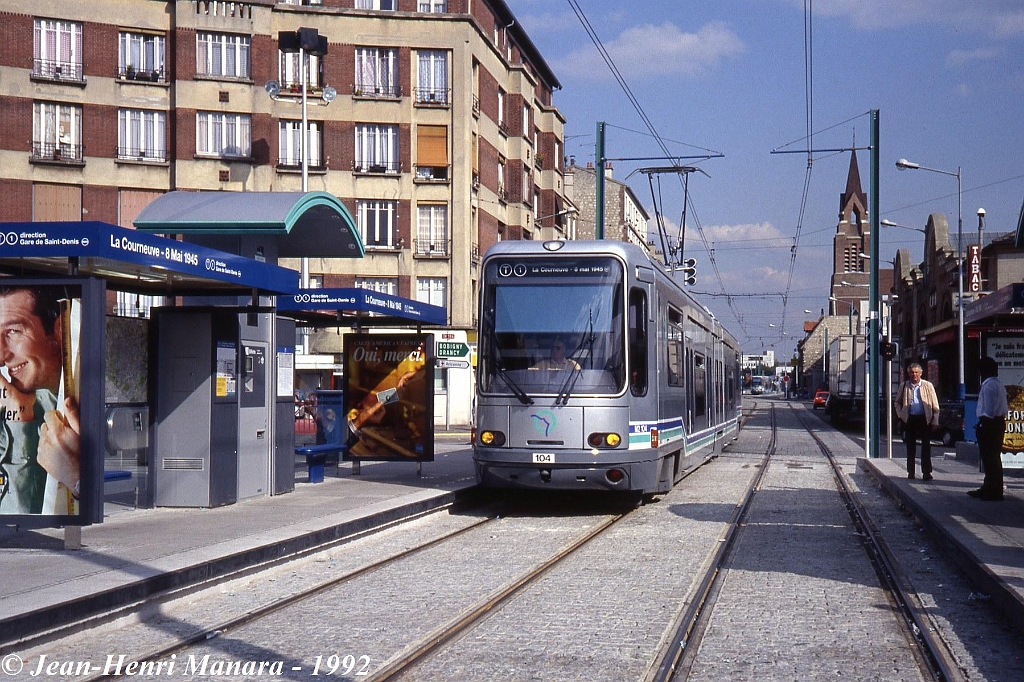 jhm-1992-0423---la-courneuve-paris-ratp-tramway-t1-couleurs-dorigine_9373510218_o.jpg