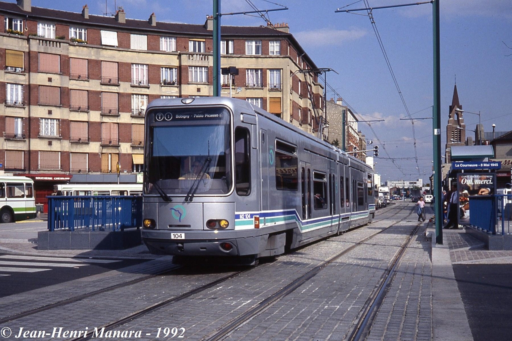 jhm-1992-0426---la-courneuve-paris-ratp-tramway-t1-couleurs-dorigine_9373495252_o.jpg