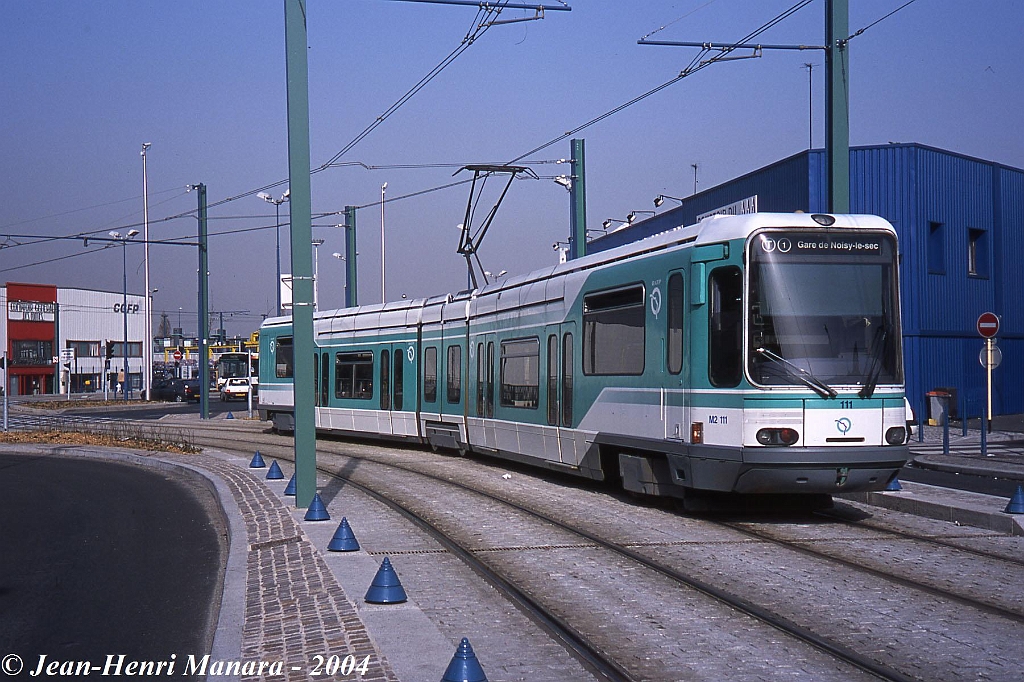 jhm-2004-0026---france-ratp-paris-tramway-t1-entre-bobigny-et-noisy-lesec_9741590270_o.jpg