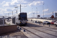 jhm-1992-0412---entre-bobigny-et-la-courneuve-paris-ratp-tramway-t1-couleurs-dorigine_9370726935_o