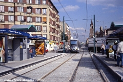 jhm-1992-0421---la-courneuve-paris-ratp-tramway-t1-couleurs-dorigine_9373508864_o